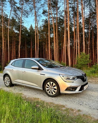 Renault Megane cena 37000 przebieg: 200000, rok produkcji 2016 z Szczecin małe 211
